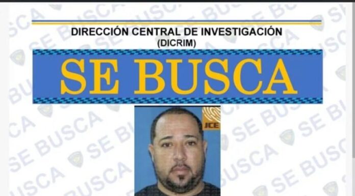 DICRIM busca a hombre señalado por robo millonario de prendas y dinero en efectivo