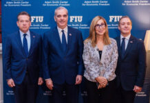 Presidente Luis Abinader presenta al país ante empresarios internacionales como destino competitivo para nuevas inversiones; proyecta nuevas oportunidades en semiconductores, turismo y tierras raras