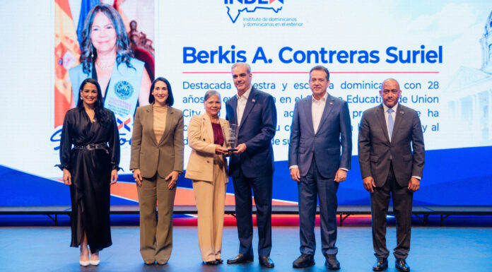 Presidente Luis Abinader reconoce a 14 dominicanos destacados en Estados Unidos mediante el Index