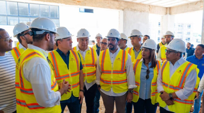 Ministro Jean Luis Rodríguez supervisa avances del Centro Universitario UASD Santo Domingo Este, obra con 60 % de ejecución que impulsará la educación superior e inclusión social