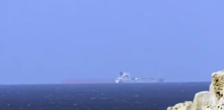 EE.UU. destruye cinco petroleros iraníes en respuesta a ataque contra buque de guerra