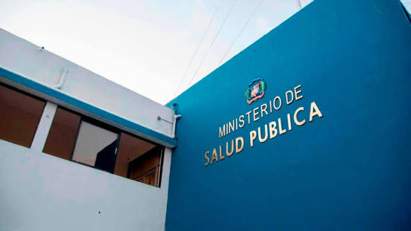 República Dominicana registra avances en salud: muertes maternas notificadas disminuyen 20 % y casos confirmados de malaria 82 % en 2026