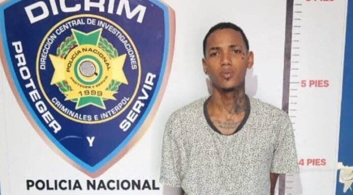 Policía apresa a joven de 19 años buscado por presunto atraco en Valverde