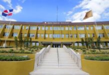 Militar resulta herido al desplomarse portón de la JCE en Santo Domingo