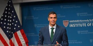 Estudiantes de Harvard preguntan a Sánchez por la corrupción en España y el caso Pegasus
