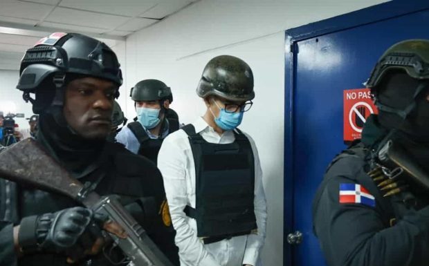 Video: “Los arrestado en SeNaSa 2.0 fueron traído de manera disfrazada a la Procuraduría”, dice abogado