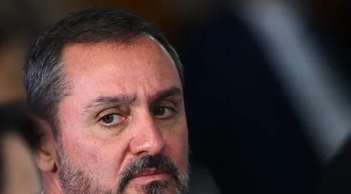 Juez del Supremo de Brasil revoca suspensión del jefe de la Policía Federal