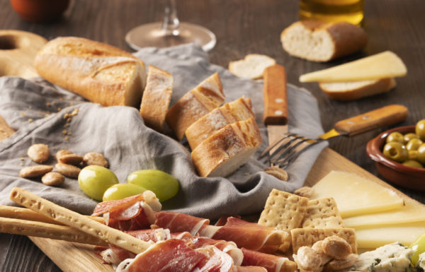Hoy se celebra el Día Mundial del Aperitivo: sabor, tradición y buenos momentos