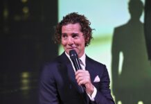 Bisbal, “nada inspirado” por el pop actual, se refugia en los clásicos de los años 70 y 80