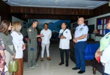 FARD muestra sus capacidades operativas, tecnológicas y académicas al doctor Cruz Jiminián