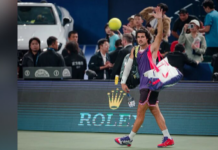 Carlos Alcaraz queda eliminado en Shanghái y Rafa Jódar se instala en octavos
