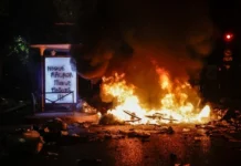 Francia bajo fuego: El crujido del gran faro republicano y su eco global
