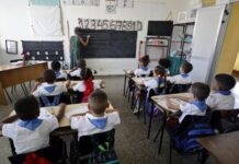 El sector privado en Cuba alivia un curso escolar “difícil” en medio de la crisis