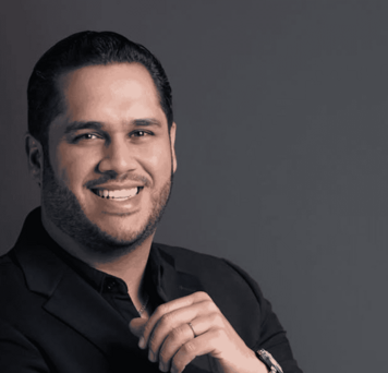 Juan Carlos Pichardo Jr anuncia su salida de “Bemberé” por compromisos laborales