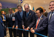 Presidente Luis Abinader inaugura salón República Dominicana en la FAO y reafirma compromiso con el Hambre Cero