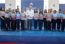Presidente Abinader entrega techado de centro educativo para beneficio 665 estudiantes y munícipes de Rancho Arriba