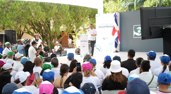 SNS realiza primera caminata por la salud mental y destaca aumento de camas para atención especializada