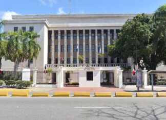 Ministerio de Educación suspende docencia este martes en centros educativos de zonas vulnerables en provincias bajo alerta amarilla
