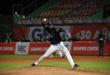 Licey blanquea a las Estrellas y se queda con el primer lugar