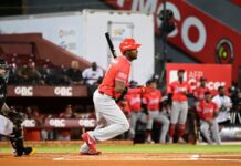 Escogido gana su quinto partido seguido