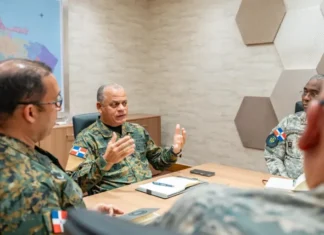 Ministro de Defensa encabeza reunión estratégica para dar seguimiento a situación en Haití y garantizar la seguridad en la frontera