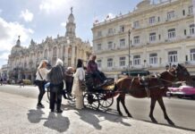 El turismo internacional en Cuba sigue a la baja, con el 34,9 % menos hasta septiembre