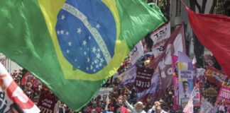«El último baile»: Lula cierra su campaña en São Paulo ante una multitud vestida de rojo
